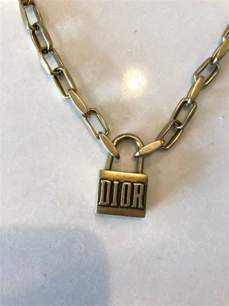 dior chain lock|Meer.